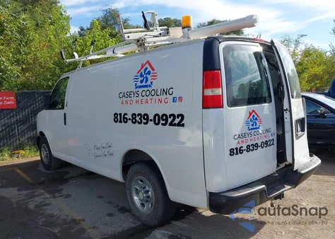 2007 Chevrolet Express Work Van z USA, uszkodzony, nr VIN 1GCGG25V071222472